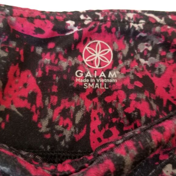 Gaiam | Splatter Print Crop Length Leggings Hidden Pocket - Picture 3 of 6